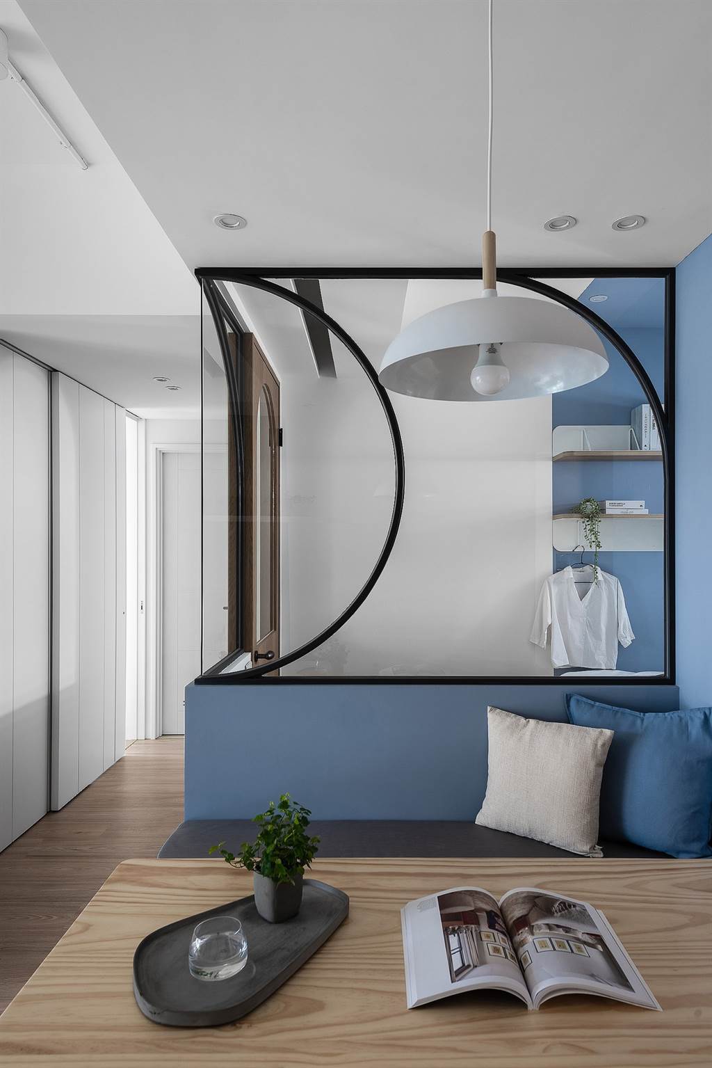 從玄關(guān)到臥室都好用！坐臥舒適的多功能臥榻設(shè)計(jì)要注意什么？